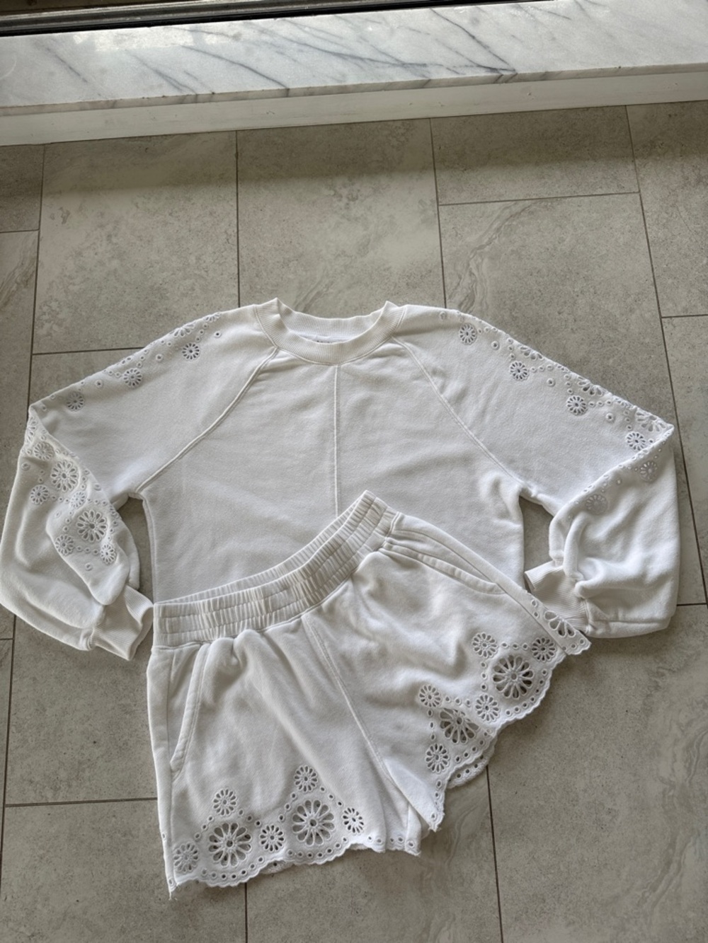 Splendid Brynn Eyelet shorts and Joelle Eyelet top sz XS - Picture 2 of 16